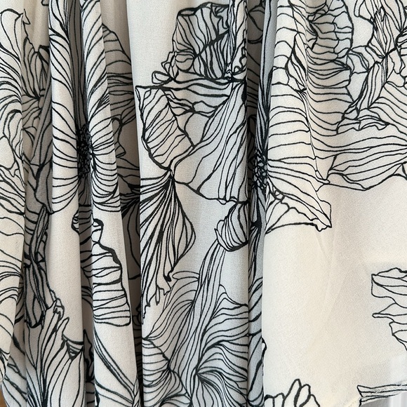 H&M dress with tags size medium - Picture 3 of 4